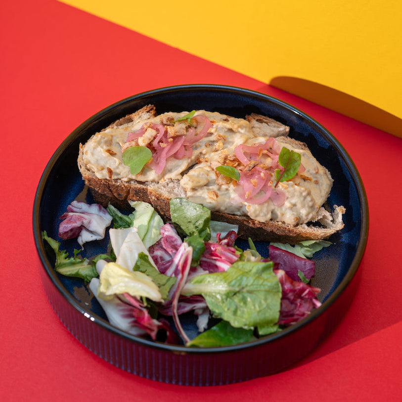 VINETE ȘI MAIA CU ECOU DE JAR ȘI PROSPEȚIME PE PÂINE