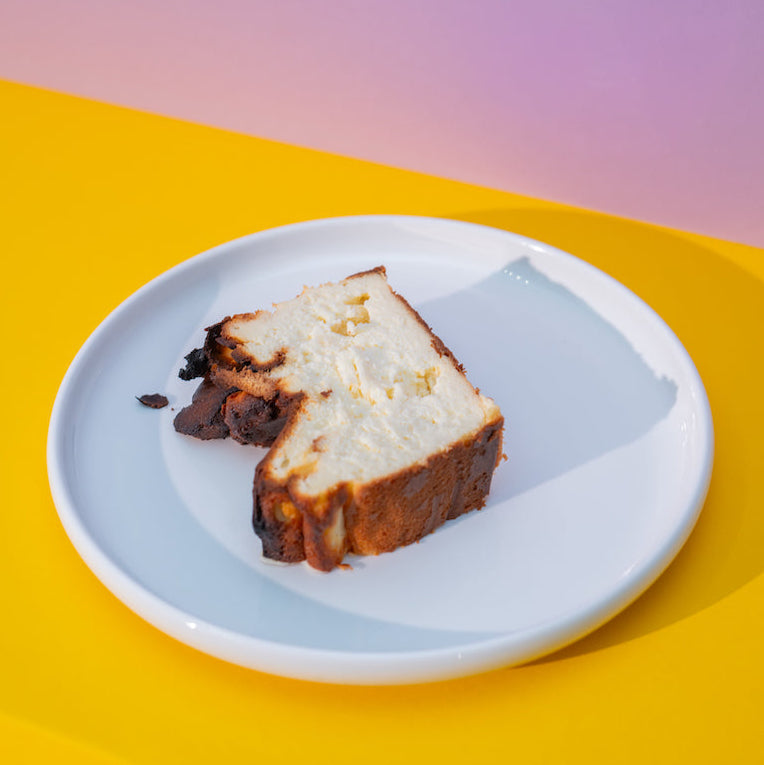 BASQUE CHEESECAKE CLASSIC CU SIMPLITATE PURĂ & GUST INTENS